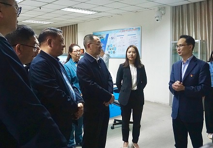 四川省政协社法委副主任郭彦率队莅临四川问鼎娱乐股份有限公司调研